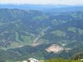 Tiefblick nach Nordosten zum Talort St. Jakob - Breitenau