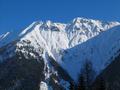 Auf den Gipfeln von der Frh weg strahlender Sonnenschein - Blick nach Osten zu Schwarzkopf (links) und Steinfeldspitze (rechts)