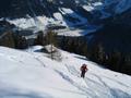 Ingrid im Aufstieg ber die Wiesen oberhalb der Ranstlalm