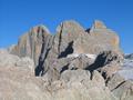 ... wo uns dann auch gleich der gewohnt schne Ausblick auf die steil abfallenden Dachstein-Sdwnde empfngt ...