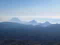 Ausblick nach Osten auf die 3 markanten Hausberge: Grimming, Kammspitze, Stoderzinken (v.l.n.r.)