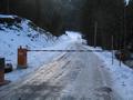 Schweren Herzens Abbruch der Wirtsspitz-Tour. Neuer Plan: Fahrt bis Gulling und Aufstieg auf den Brennkogel. Aber auch das spielt es nicht mehr. Die letzten ca. 1,2 km der Gullingstrae sind durch einen Schranken abgesperrt.