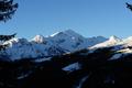 Auf der anderen Seite des Taurachtales - bereits zu den Radstdter Tauern zhlend - die Steinfeldspitze ber Zauchensee.