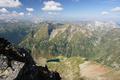 Tiefblick auf der Weststeite hinunter zum Wildsee.