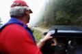 Etwa 1 Kilometer oberhalb der Baumgartenalm, deren Zufahrtsstrae fr den Individualverkehr mittels Schranken wirkungsvoll versperrt ist, muten wir unsere 