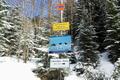 Ab hier geht es auf Waldsteigen weiter, wobei insbesondere im Winter dem Wild sowie Auerhahn und Alpenschneehuhn zuliebe den Markierungen  zu folgen ist.