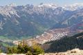 Tiefblick nach Eisenerz mit dem markanten Erzberg.